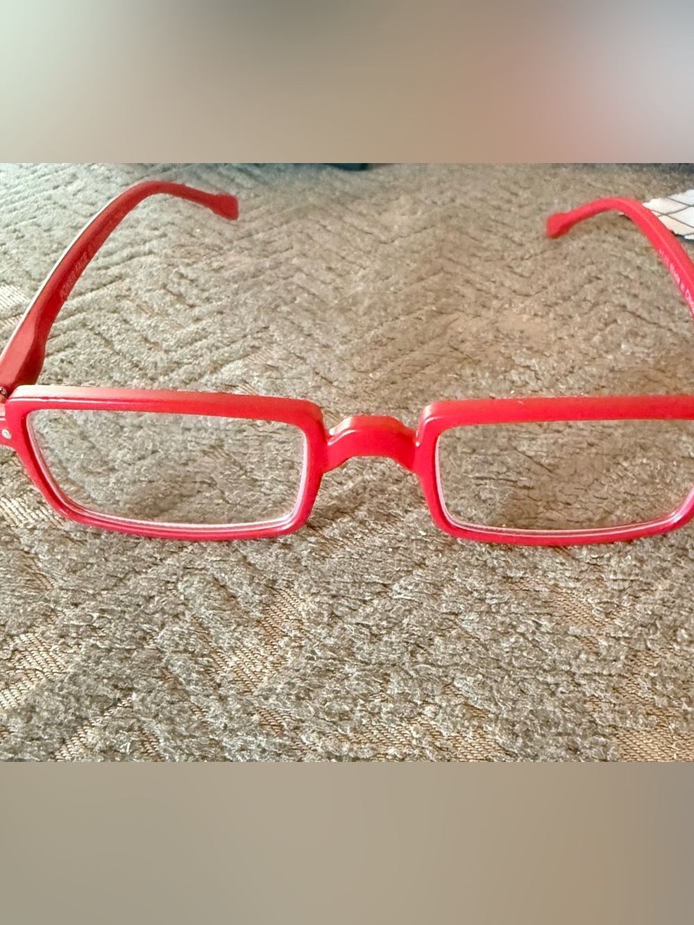 Unisex Poker Face Red Rectangle Reading Glasses, +1.00